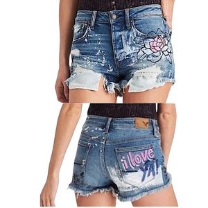 AMERICAN EAGLE: Vintage High Rise Festival Graffiti Jean Shorts - Size Large